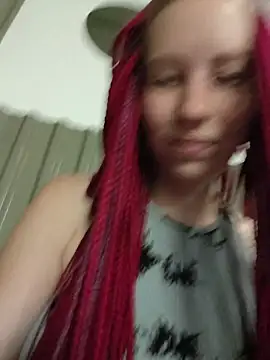 Snapshot of Frost_foxy chatting on July 1, 2026, 2:46 am Frost foxy online show from July 1, 2026, 2:46 am