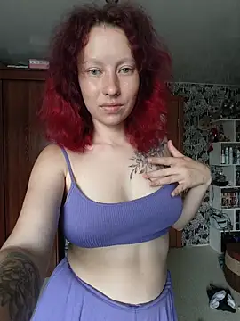 Snapshot of Frost_foxy chatting on July 19, 2026, 4:05 am Frost foxy online show from July 19, 2026, 4:05 am