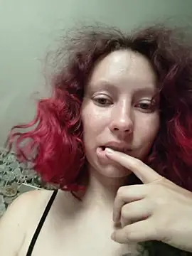 Snapshot of Frost_foxy chatting on July 22, 2026, 4:04 am Frost foxy online show from July 22, 2026, 4:04 am