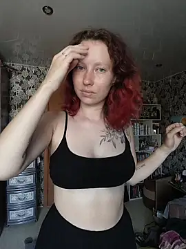Snapshot of Frost_foxy chatting on August 3, 2026, 4:22 am Frost foxy online show from August 3, 2026, 4:22 am
