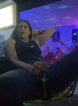 Snapshot of DAELAA chatting on January 19, 2025, 12:28 am DAELAA online show from January 19, 2025, 12:28 am