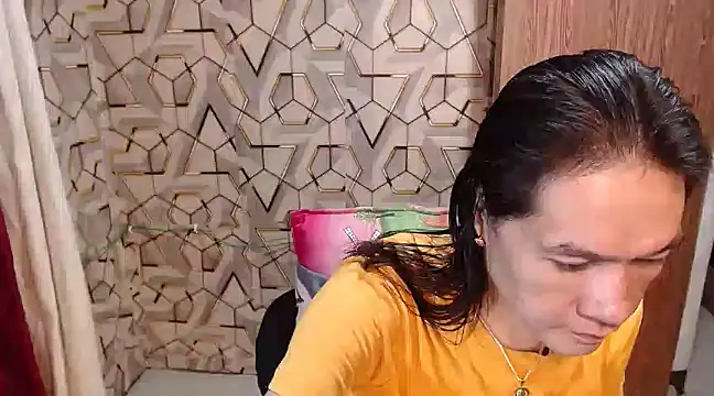 Snapshot of tshugecumxxx chatting on December 24, 2024, 9:28 am tshugecumxxx online show from December 24, 2024, 9:28 am