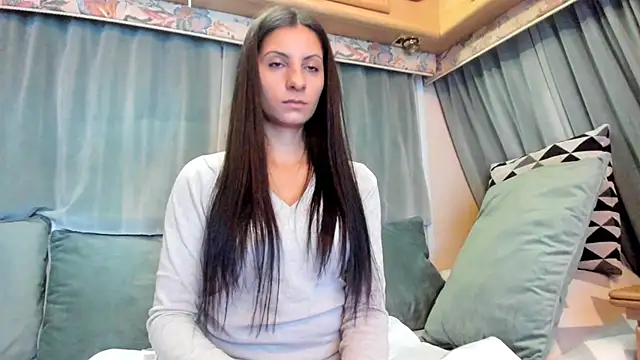 Dirty-Bya online show from September 28, 2025, 6:46 pm