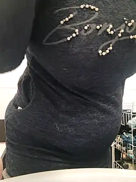 Snapshot of Elza01 chatting on February 11, 2025, 6:19 am Elza01 online show from February 11, 2025, 6:19 am