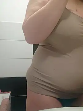 Snapshot of Elza01 chatting on February 14, 2025, 6:23 am Elza01 online show from February 14, 2025, 6:23 am