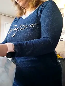 Snapshot of Elza01 chatting on March 20, 2025, 7:03 am Elza01 online show from March 20, 2025, 7:03 am