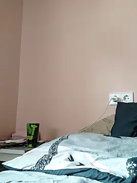 Snapshot of Elza01 chatting on November 22, 2025, 7:18 am Elza01 online show from November 22, 2025, 7:18 am