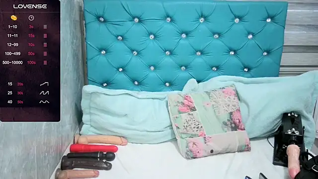 MAARYMOON online show from January 17, 2025, 11:17 am