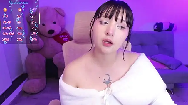 KuroChan420 online show from July 31, 2026, 1:16 am