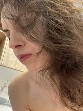 Snapshot of MissAnuta chatting on February 4, 2025, 5:53 am MissAnuta online show from February 4, 2025, 5:53 am