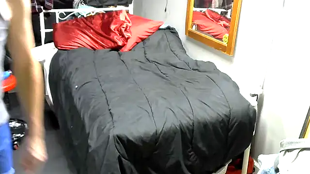 jjdirty6996 online show from November 29, 2025, 4:48 am