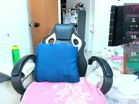 ebonnylatinx online show from December 7, 2024, 9:44 pm