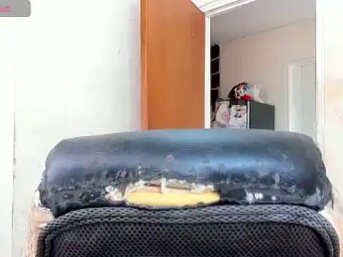 ebonnylatinx online show from January 18, 2025, 7:37 pm