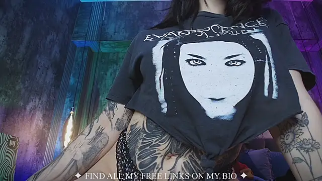 Charlotte Germanotta  online show from February 11, 2026, 7:19 pm