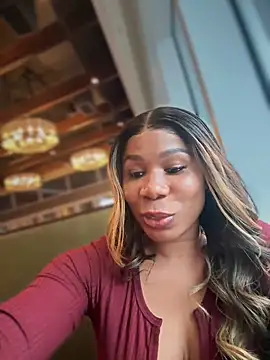 Snapshot of Belle___ chatting on January 31, 2025, 6:36 pm Belle online show from January 31, 2025, 6:36 pm