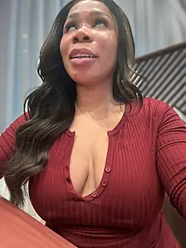 Snapshot of Belle___ chatting on February 9, 2025, 5:01 pm Belle online show from February 9, 2025, 5:01 pm