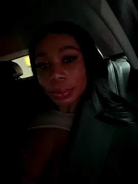 Snapshot of Belle___ chatting on September 28, 2025, 1:27 pm Belle online show from September 28, 2025, 1:27 pm