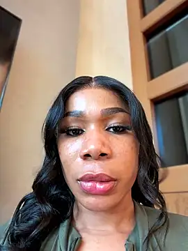 Snapshot of Belle___ chatting on March 2, 2026, 10:49 pm Belle online show from March 2, 2026, 10:49 pm