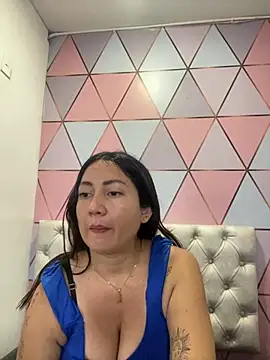 juliana diaz online show from September 19, 2025, 11:22 am