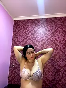 juliana diaz online show from November 12, 2025, 11:32 am