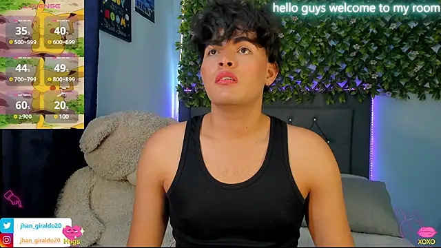 Snapshot of kamii_22 chatting on December 15, 2024, 2:37 pm kamii 22 online show from December 15, 2024, 2:37 pm