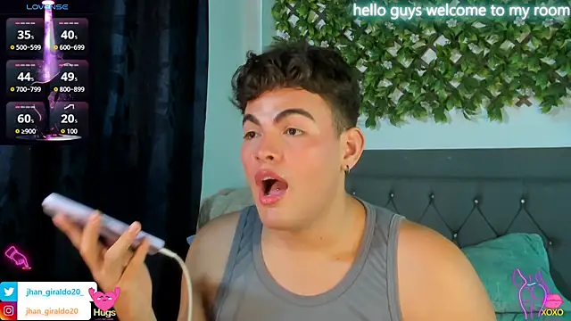 Snapshot of kamii_22 chatting on December 18, 2025, 8:04 pm kamii 22 online show from December 18, 2025, 8:04 pm