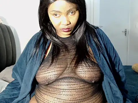 Snapshot of BigButtGodess chatting on June 12, 2026, 2:21 am BigButtGodess online show from June 12, 2026, 2:21 am