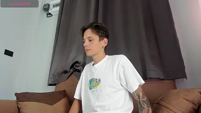 MiracleCam online show from January 15, 2026, 1:43 am