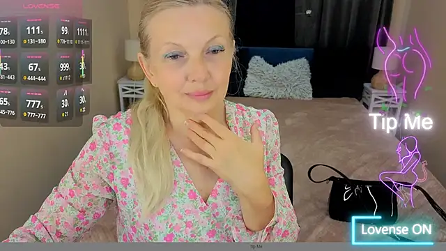 Abby Moore  online show from June 19, 2026, 6:40 am