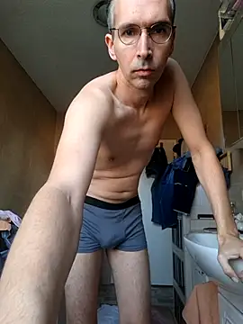 Geiler-boy313 online show from March 18, 2026, 6:49 am