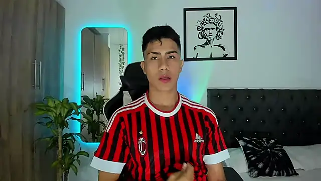 Snapshot of AlanNaughty chatting on November 29, 2025, 12:02 am AlanNaughty online show from November 29, 2025, 12:02 am