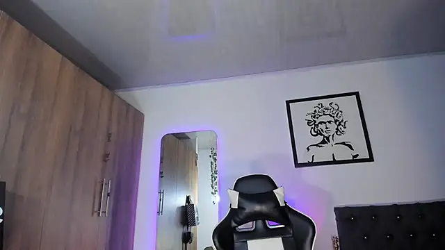 Snapshot of AlanNaughty chatting on January 14, 2026, 11:53 pm AlanNaughty online show from January 14, 2026, 11:53 pm