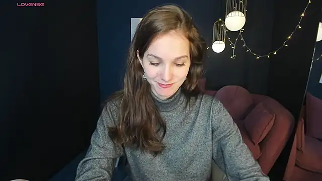 Snapshot of MirandaGlow chatting on February 12, 2025, 5:47 am MirandaGlow online show from February 12, 2025, 5:47 am