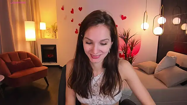 Snapshot of MirandaGlow chatting on February 14, 2025, 8:42 am MirandaGlow online show from February 14, 2025, 8:42 am