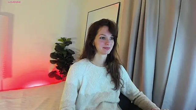 MirandaGlow online show from March 20, 2026, 5:45 am