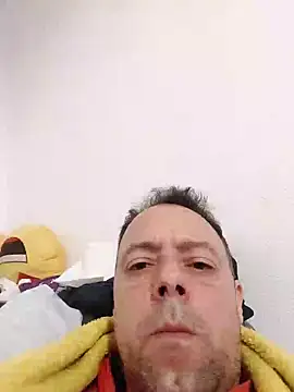 Snapshot of david_geam chatting on December 28, 2024, 6:18 pm david geam online show from December 28, 2024, 6:18 pm