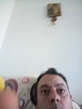 Snapshot of david_geam chatting on January 8, 2025, 7:45 am david geam online show from January 8, 2025, 7:45 am