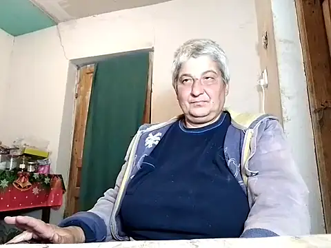 Snapshot of ExquisiteMature chatting on October 4, 2025, 5:33 pm ExquisiteMature online show from October 4, 2025, 5:33 pm