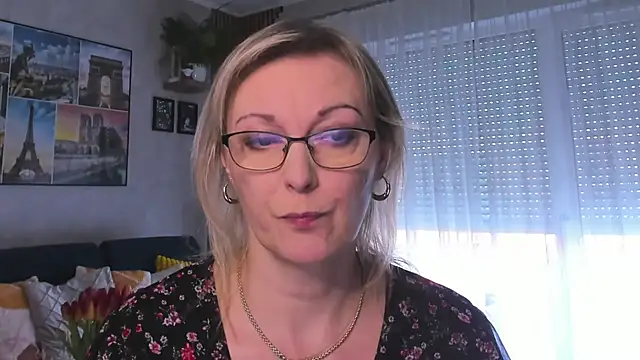 vanessa chat online show from February 19, 2025, 2:23 pm