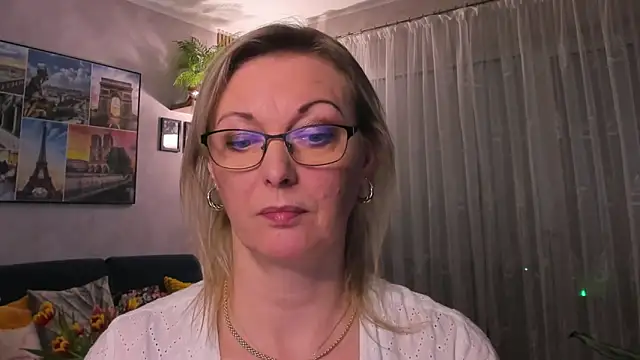 vanessa chat online show from March 17, 2025, 5:49 pm