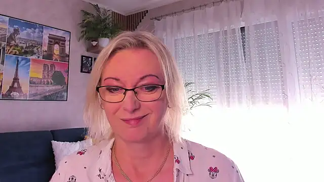 vanessa chat online show from April 30, 2026, 1:28 pm