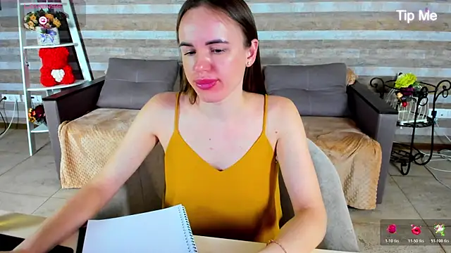 Snapshot of SusanSmit chatting on November 6, 2025, 7:59 pm SusanSmit online show from November 6, 2025, 7:59 pm