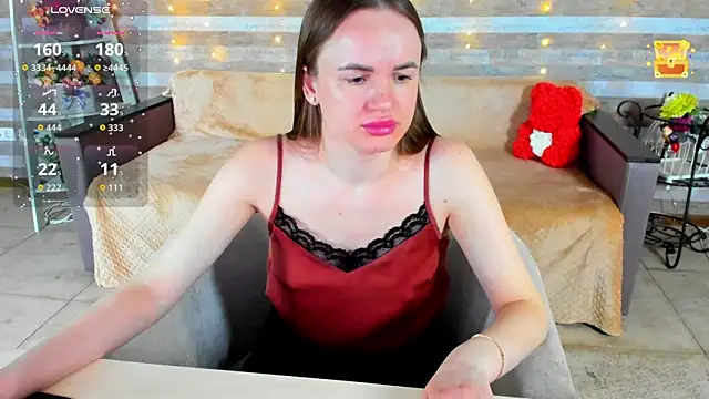 SusanSmit online show from May 2, 2026, 6:57 pm