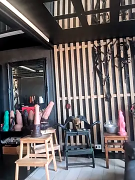 DarkDea online show from September 21, 2025, 12:51 pm