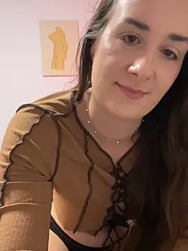 Snapshot of EllaMae chatting on January 3, 2025, 7:07 pm EllaMae online show from January 3, 2025, 7:07 pm