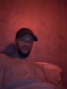 Lionayowe online show from February 18, 2026, 9:22 pm