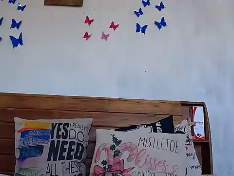 Snapshot of Princess_Ariahsquirty chatting on October 15, 2025, 7:52 am Princess Ariahsquirty online show from October 15, 2025, 7:52 am