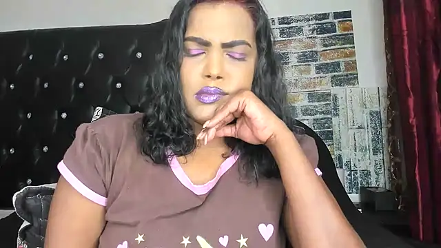 Snapshot of MySweetBitch143 chatting on October 27, 2025, 1:59 pm MySweetBitch143 online show from October 27, 2025, 1:59 pm