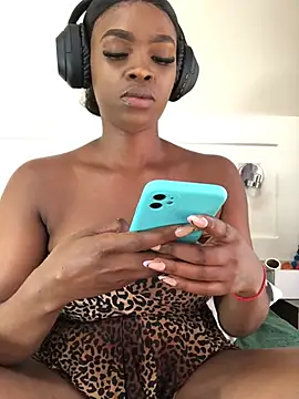 LuciousLips96 online show from February 27, 2025, 9:32 am