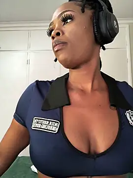 LuciousLips96 online show from October 13, 2025, 9:31 am